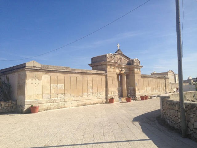 Orari di apertura del cimitero comunale di Favignana in vigore fino al prossimo 31 maggio