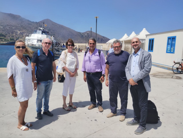 Transizione energetica ed ecologica, dirigente della Comunità europea in visita a Favignana. Forgione: “Confronto per nuovi investimenti nelle Egadi”