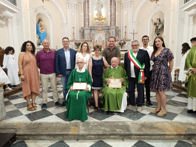 Grande festa a Favignana per il conferimento della cittadinanza onoraria a Padre Carlo Fadale e Padre Alfredo Damiano Cingolani